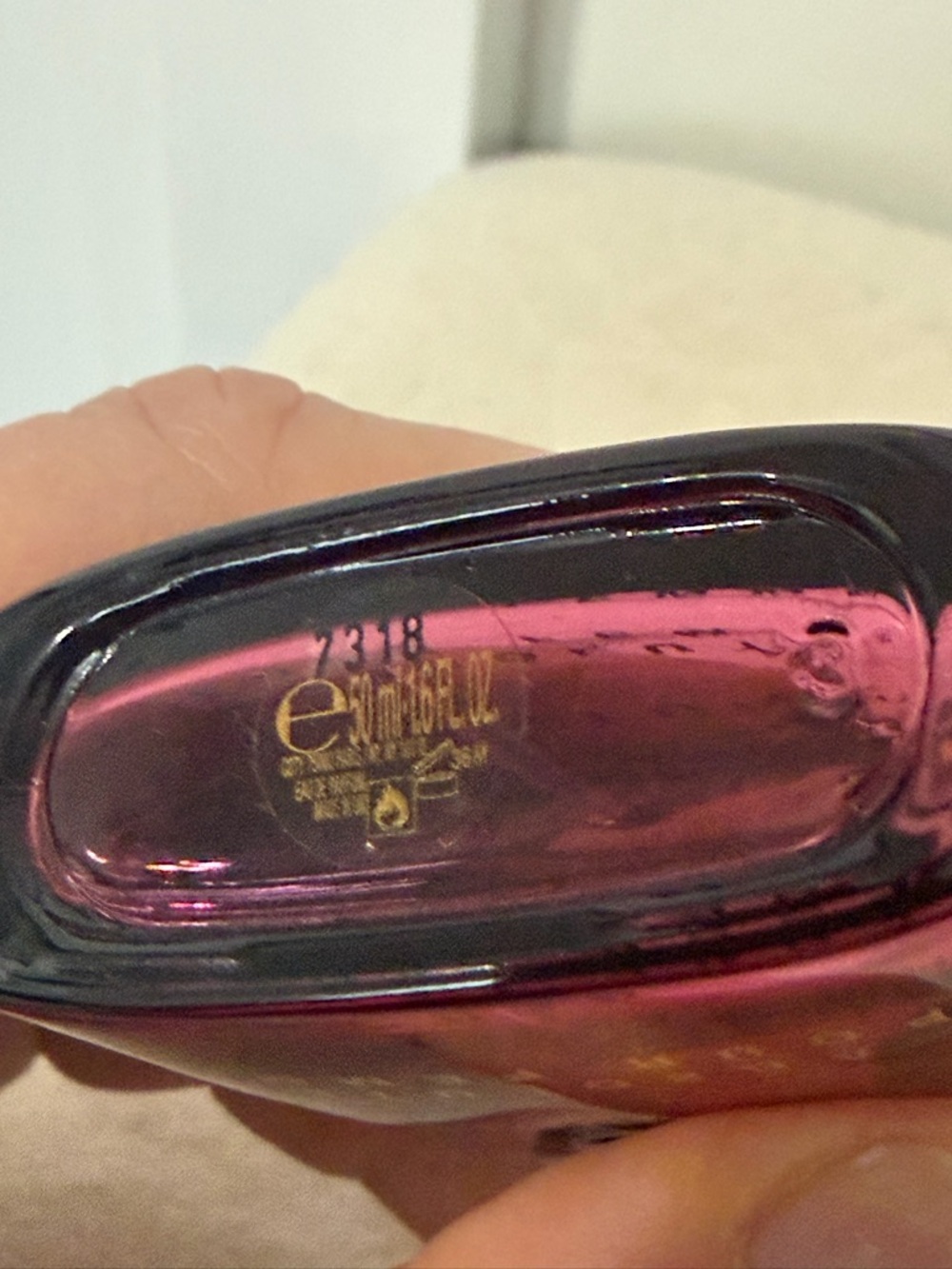 Gucci Guilty Absolute - Picture 4 of 5